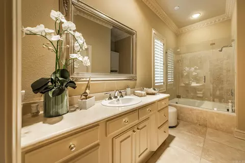 Bath - 39 Greystone Blvd, Cabot, AR 72023 photo 5 of 8