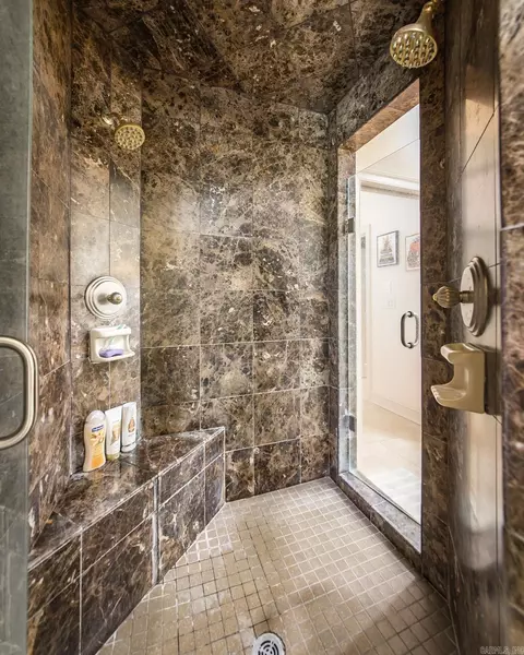 Bath - 39 Greystone Blvd, Cabot, AR 72023 photo 3 of 8