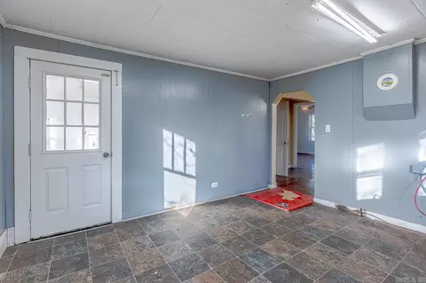Entry Way - 414 E 1st, Rector, AR 72461 photo 1 of 2