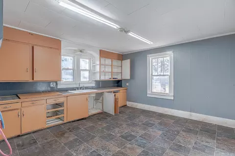 Kitchen - 414 E 1st, Rector, AR 72461 photo 1 of 3