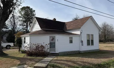 215 First St, Greenway, AR 72430