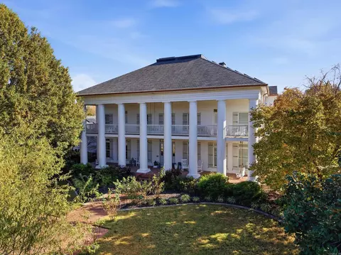 440 Savannah Park Cir, Conway, AR 72034