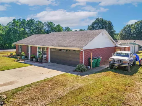 Exterior - 1801 Pinewood Cv, Beebe, AR 72012 photo 4 of 5