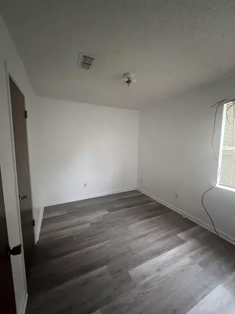 Bedroom - 1209 E 42nd Ave, Pine Bluff, AR 71601 photo 2 of 4