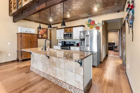Kitchen - 509 E Olive St, Melbourne, AR 72556 photo 2 of 2
