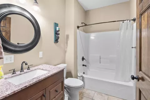 Bath - 509 E Olive St, Melbourne, AR 72556 photo 1 of 2