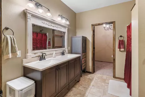 Bath - 509 E Olive St, Melbourne, AR 72556 photo 2 of 2