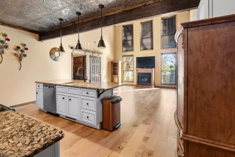 Kitchen - 509 E Olive St, Melbourne, AR 72556 photo 1 of 2