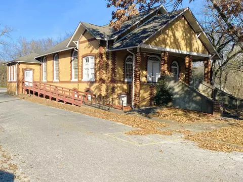 15 W First St, Calico Rock, AR 72519