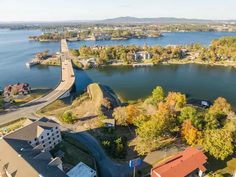 101 Lookout Pt, Hot Springs, AR 71913
