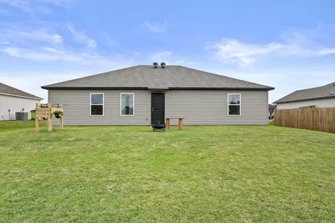 Exterior - 108 Baldwin Dr, Beebe, AR 72012 photo 4 of 5