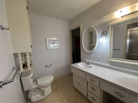 Bath - 111 Clay 137 Rd, Corning, AR 72422 photo 2 of 5