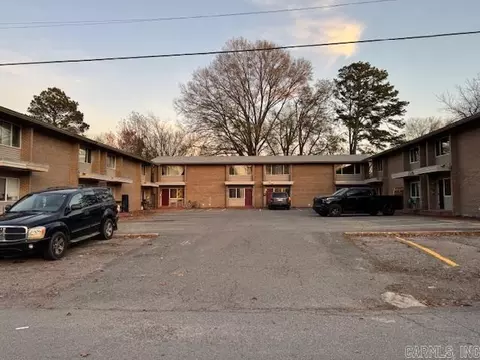 300 N Clinic St, Searcy, AR 72143