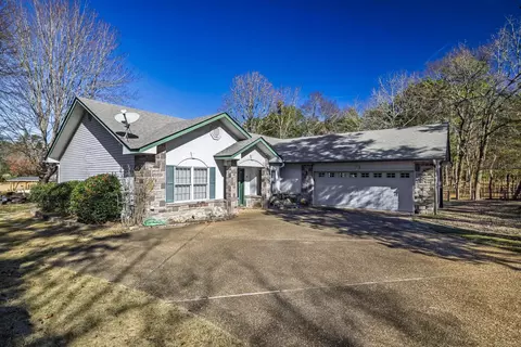 14 Excelso Ln, Hot Springs Village, AR 71909