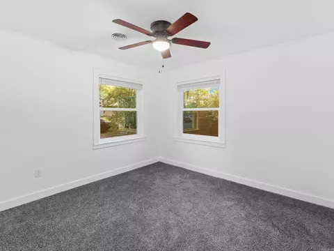 Bedroom - 206 N Elm St, Beebe, AR 72012 photo 4 of 5