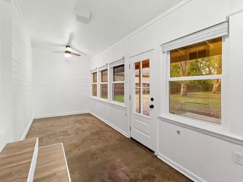 Exterior - 206 N Elm St, Beebe, AR 72012 photo 4 of 13