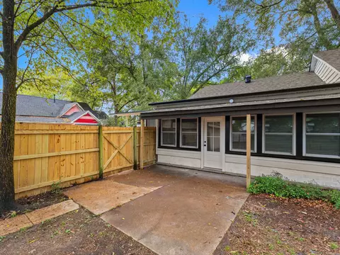 Exterior - 206 N Elm St, Beebe, AR 72012 photo 10 of 13