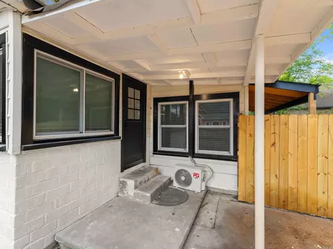 Exterior - 206 N Elm St, Beebe, AR 72012 photo 5 of 13
