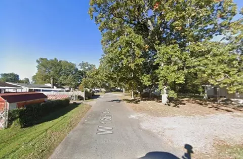 2001 W 16th Ave, Pine Bluff, AR 71603 photo 3
