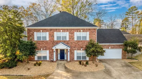 102 Montpellier Dr, Maumelle, AR 72113