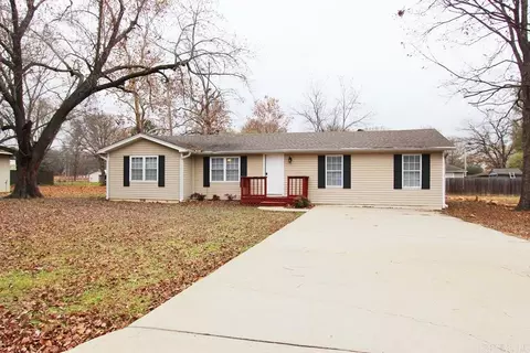 14 Cross St, Mayflower, AR 72106