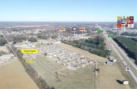 152 Pine View Dr, Beebe, AR 72012