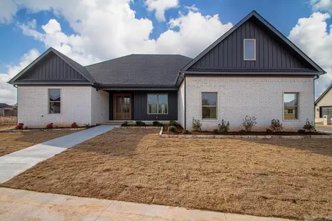602 Corondelet Ln, Maumelle, AR 72113