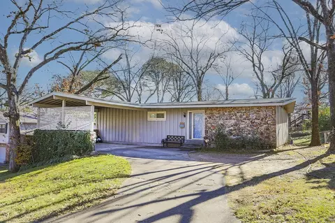 9717 Treasure Hl, Little Rock, AR 72205