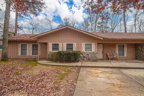 4 Orantes Pl, Hot Springs Village, AR 71909