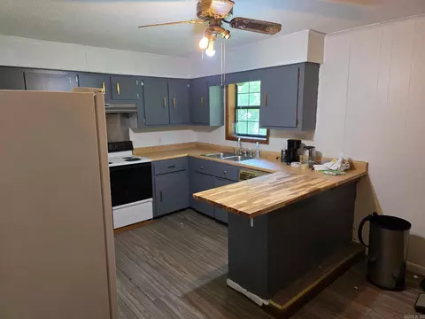 Kitchen - 1467 Highway 50, Widener, AR 72394 photo 2 of 2