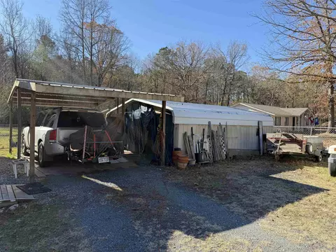 Exterior - 9210 Henderson Rd, Pine Bluff, AR 71603 photo 2 of 6