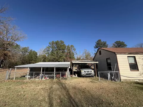 Exterior - 9210 Henderson Rd, Pine Bluff, AR 71603 photo 5 of 6