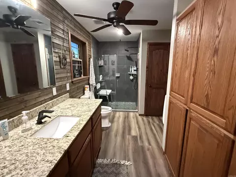 Bath - 519 Duff Rd, Lamar, AR 72846 photo 1 of 3