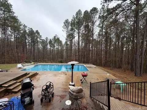 Exterior - 460 Demuth Ln, Benton, AR 72019 photo 3 of 3