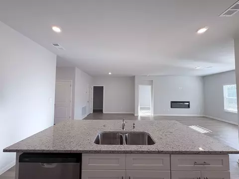 Kitchen - 95 Clearwater Dr, Brookland, AR 72417 photo 3 of 3