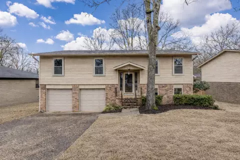 8801 Patricia Lynn Ln, Sherwood, AR 72120