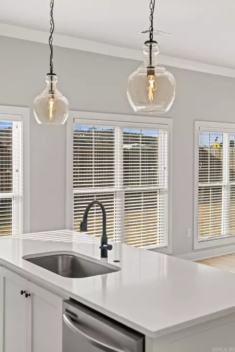 Kitchen - 2321 Bridgegate Dr, Conway, AR 72034 photo 6 of 8