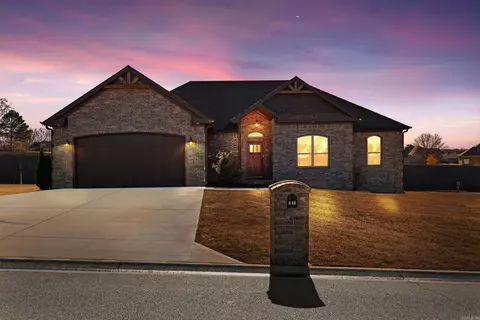 Exterior - 125 Mayberry Dr, Cabot, AR 72023 photo 2 of 6