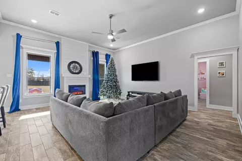 Living - 125 Mayberry Dr, Cabot, AR 72023 photo 1 of 2