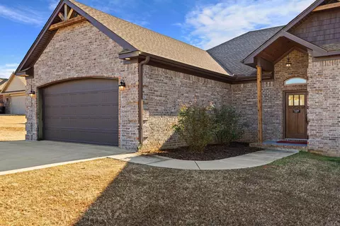 Exterior - 125 Mayberry Dr, Cabot, AR 72023 photo 3 of 6