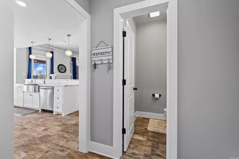 Entry Way - 125 Mayberry Dr, Cabot, AR 72023 photo 4 of 5