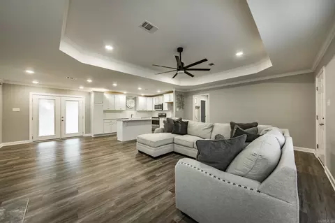 Living - 241 Heather Loop, Beebe, AR 72012 photo 2 of 3