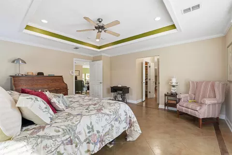 Bedroom - 2121 Donham, Bauxite, AR 72011 photo 3 of 5