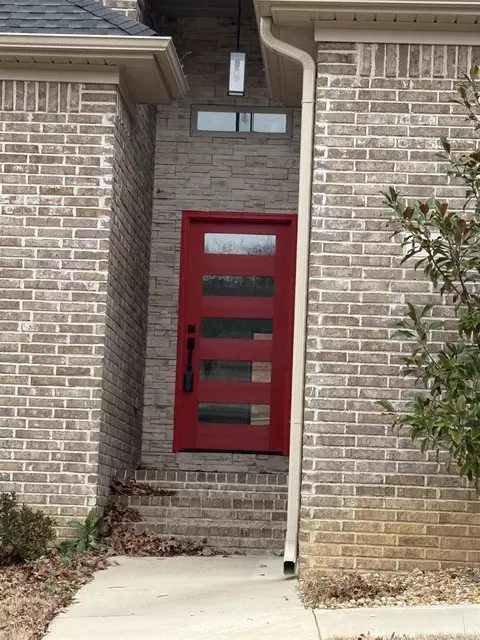 1710 Village Lake Dr, Little Rock, AR 72204