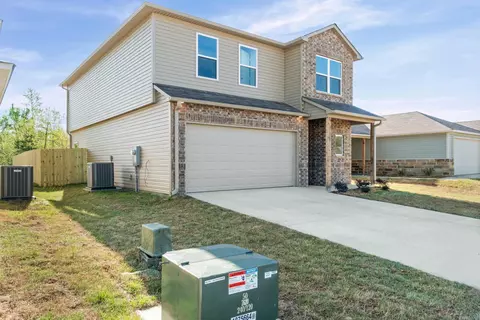 Exterior - 114 Sofia Dr, Maumelle, AR 72113 photo 2 of 5