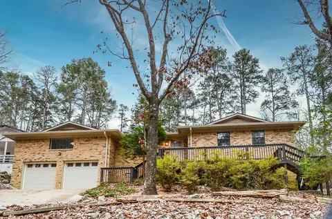 13 W Villena Dr, Hot Springs Village, AR 71909