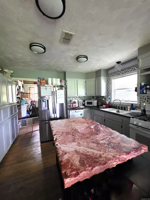 Kitchen - 487 Polk Road 34, Hatfield, AR 71945 photo 2 of 3