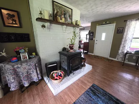 Entry Way - 487 Polk Road 34, Hatfield, AR 71945 photo 1 of 3