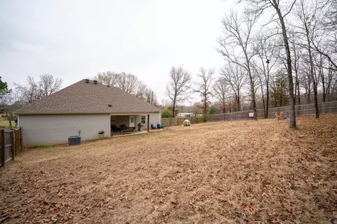 Exterior - 62 Ridge Dr, Greenbrier, AR 72058 photo 4 of 9