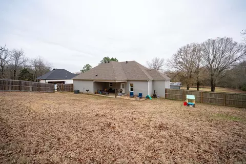 Exterior - 62 Ridge Dr, Greenbrier, AR 72058 photo 6 of 9